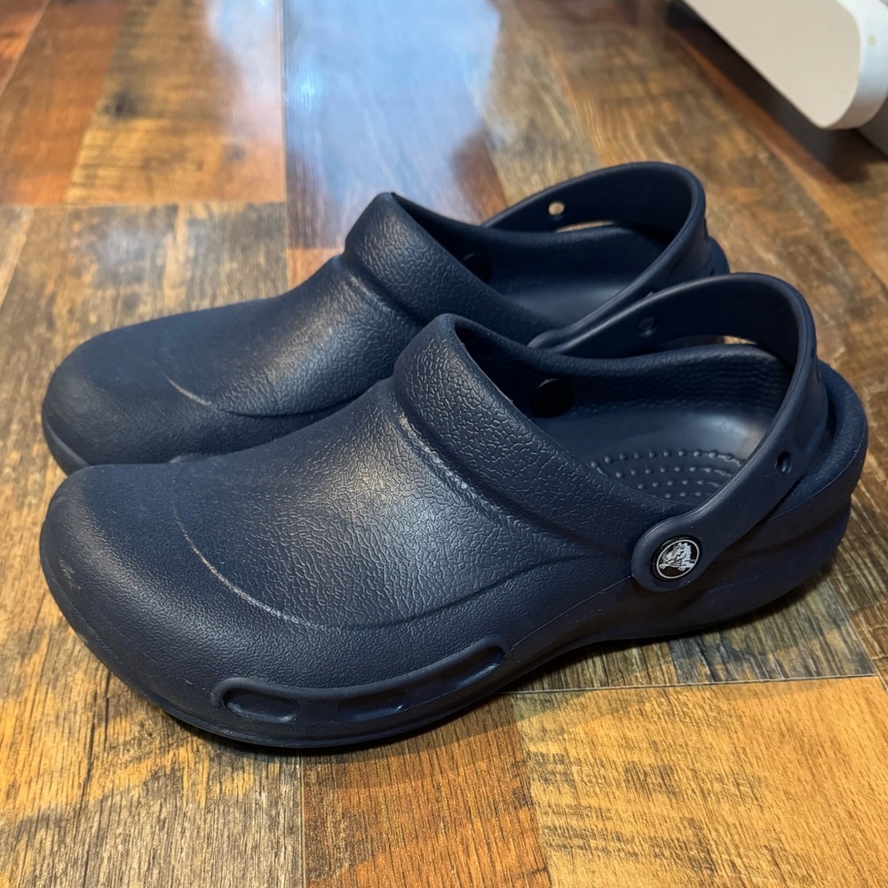 Crocs Navy Blue Bistro Clogs Ladies Size 9